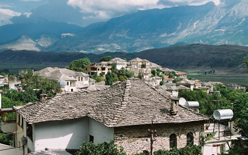 OŚWIĘCIM. Albania – piękna nieznajoma – Spotkanie przy globusie