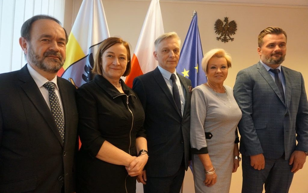 POWIAT. PiS mówi sprawdzam wicestaroście z Lewicy