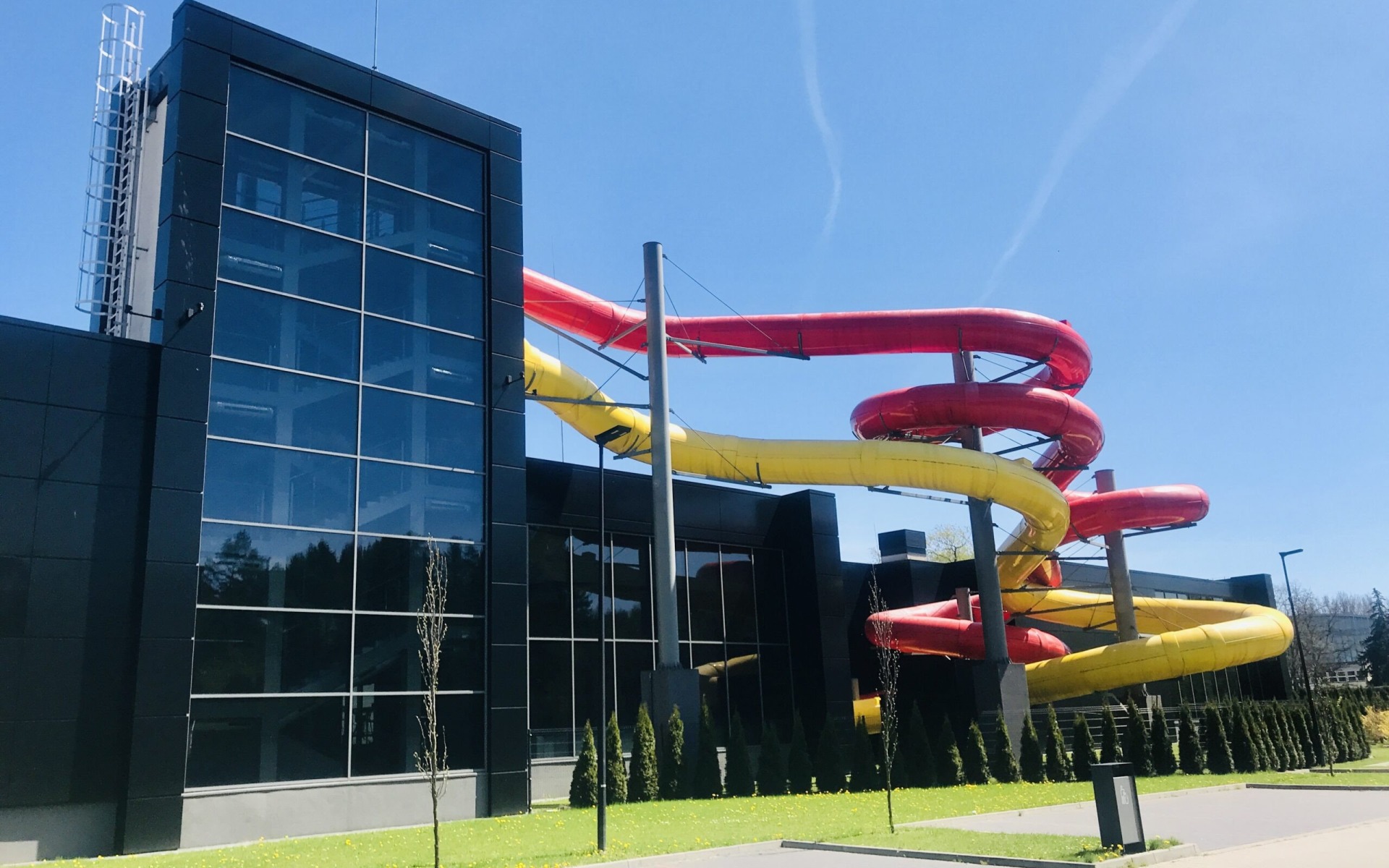 OŚWIĘCIM. Od piątku 28 maja basen będzie znów otwarty