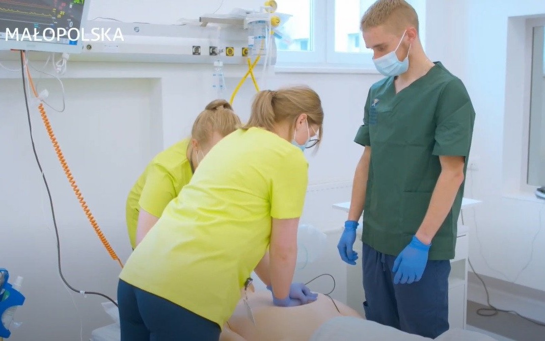 OŚWIĘCIM. Zobacz sposób kształcenia studentów pielęgniarstwa