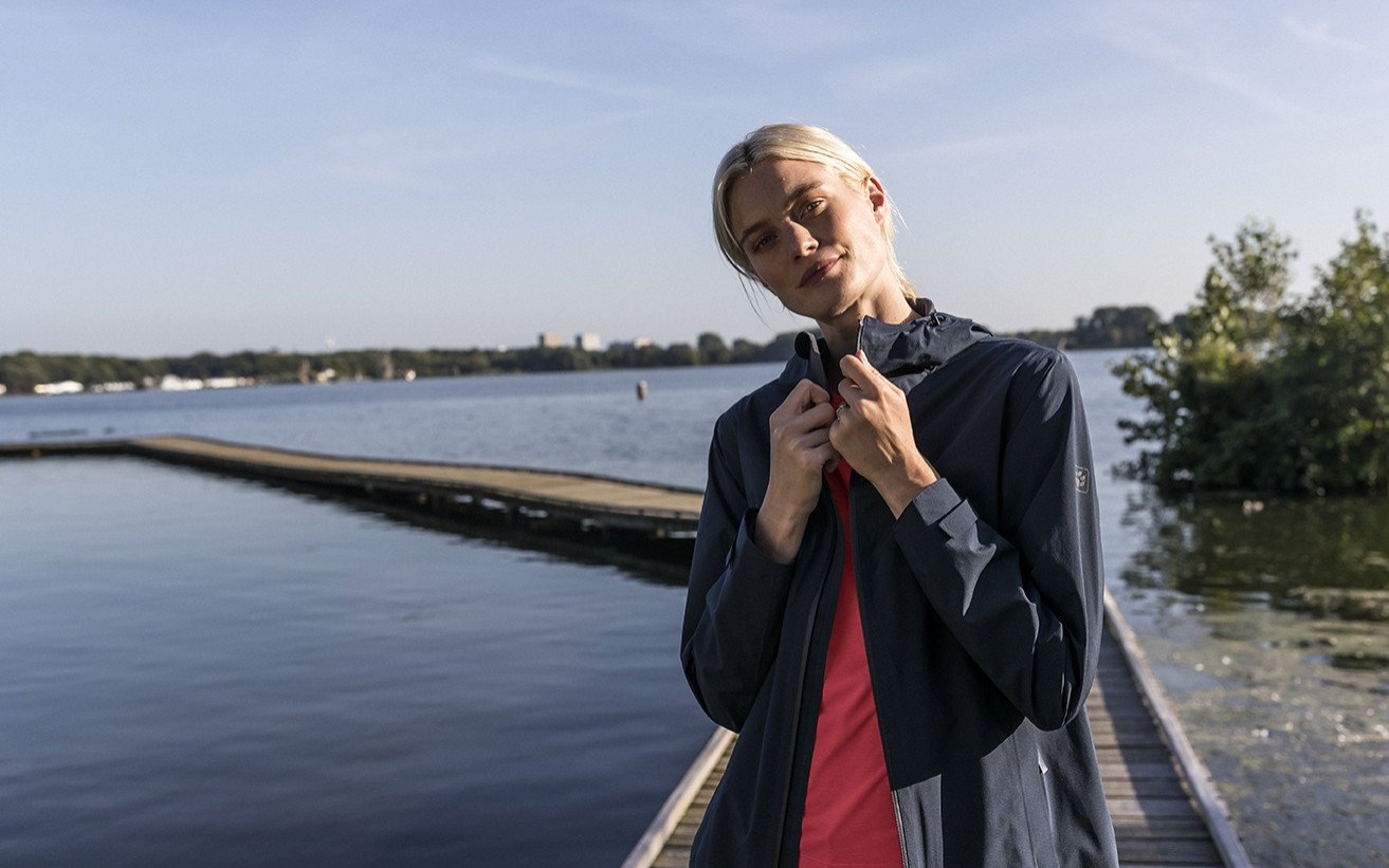 Jak wybrać dobrą kurtkę przeciwdeszczową?