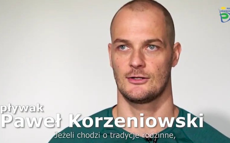POWIAT. „Biało-niebieski” jubileusz. Wspomnienia pływaka Pawła Korzeniowskiego