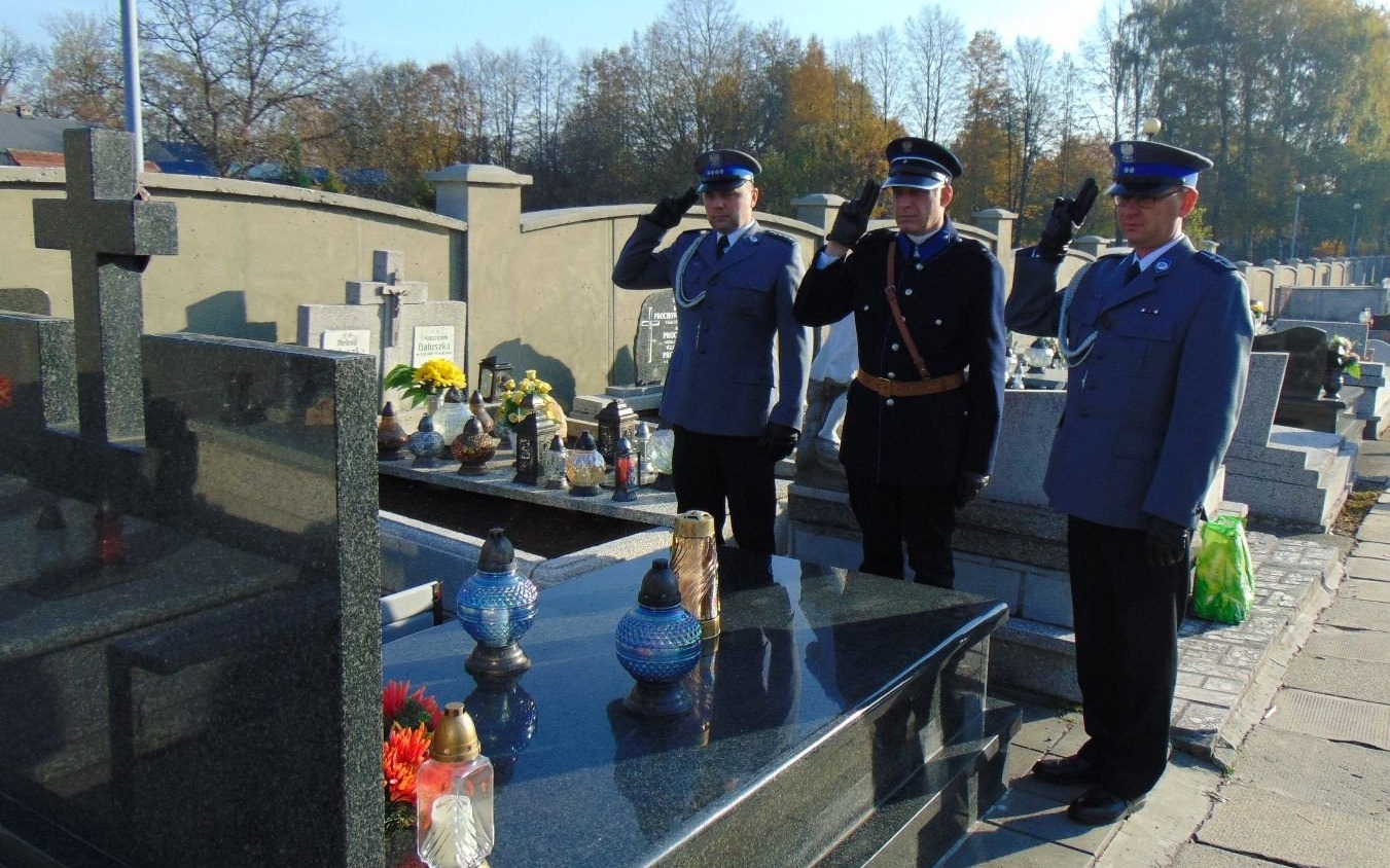 OŚWIĘCIM. Oddali hołd przedwojennym policjantom