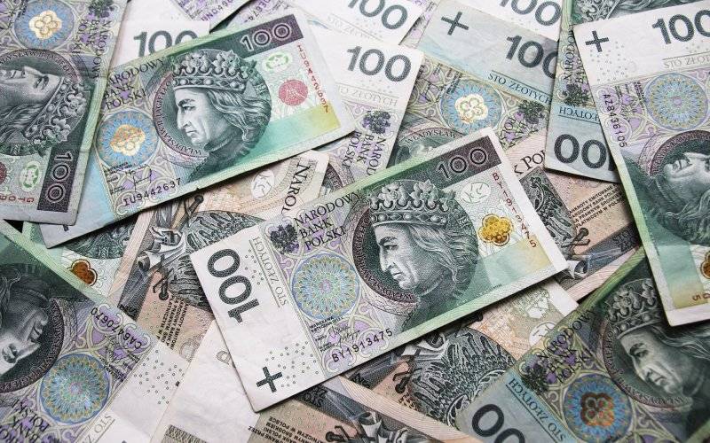 OŚWIĘCIM. Radni prezydenta Chwieruta, radni PO i radni KOS przeciwko podwyżkom dla pracowników