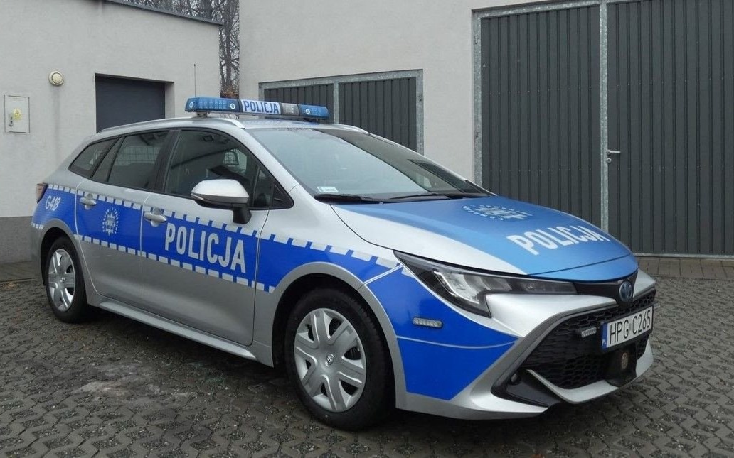 BRZESZCZE. Nowy, hybrydowy samochód dla policji