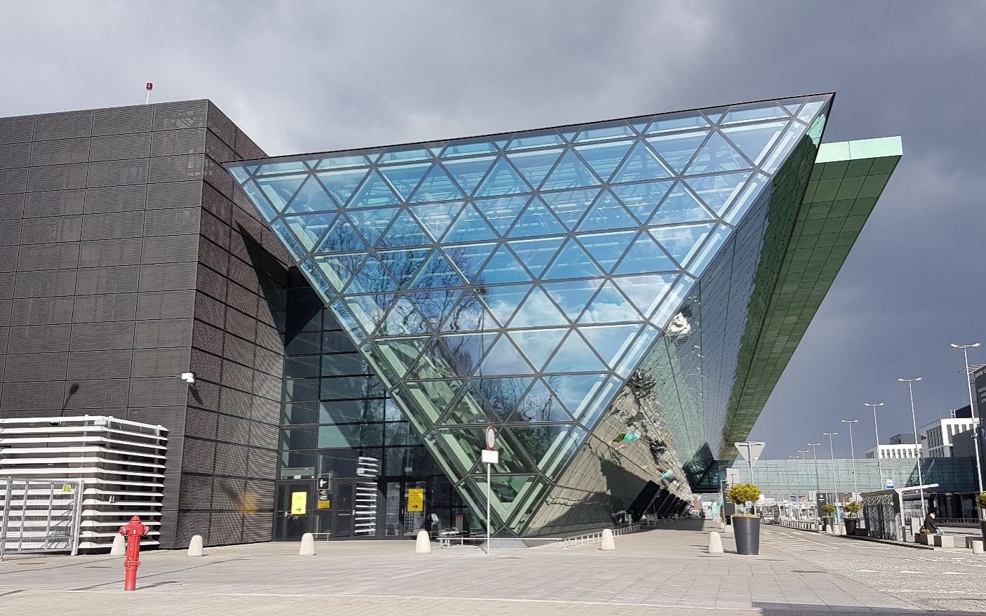 REGION. Wzrostu ruchu pasażerskiego w Kraków Airport