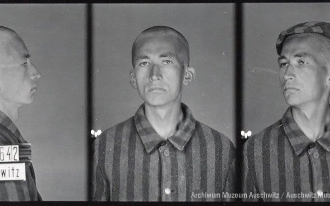 OŚWIĘCIM. Dwaj więźniowie KL Auschwitz