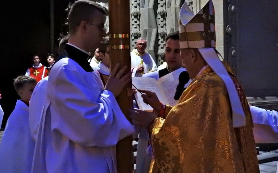 DIECEZJA. Zwycięskie zwarcie Jezusa ze śmiercią, grzechem i Szatanem