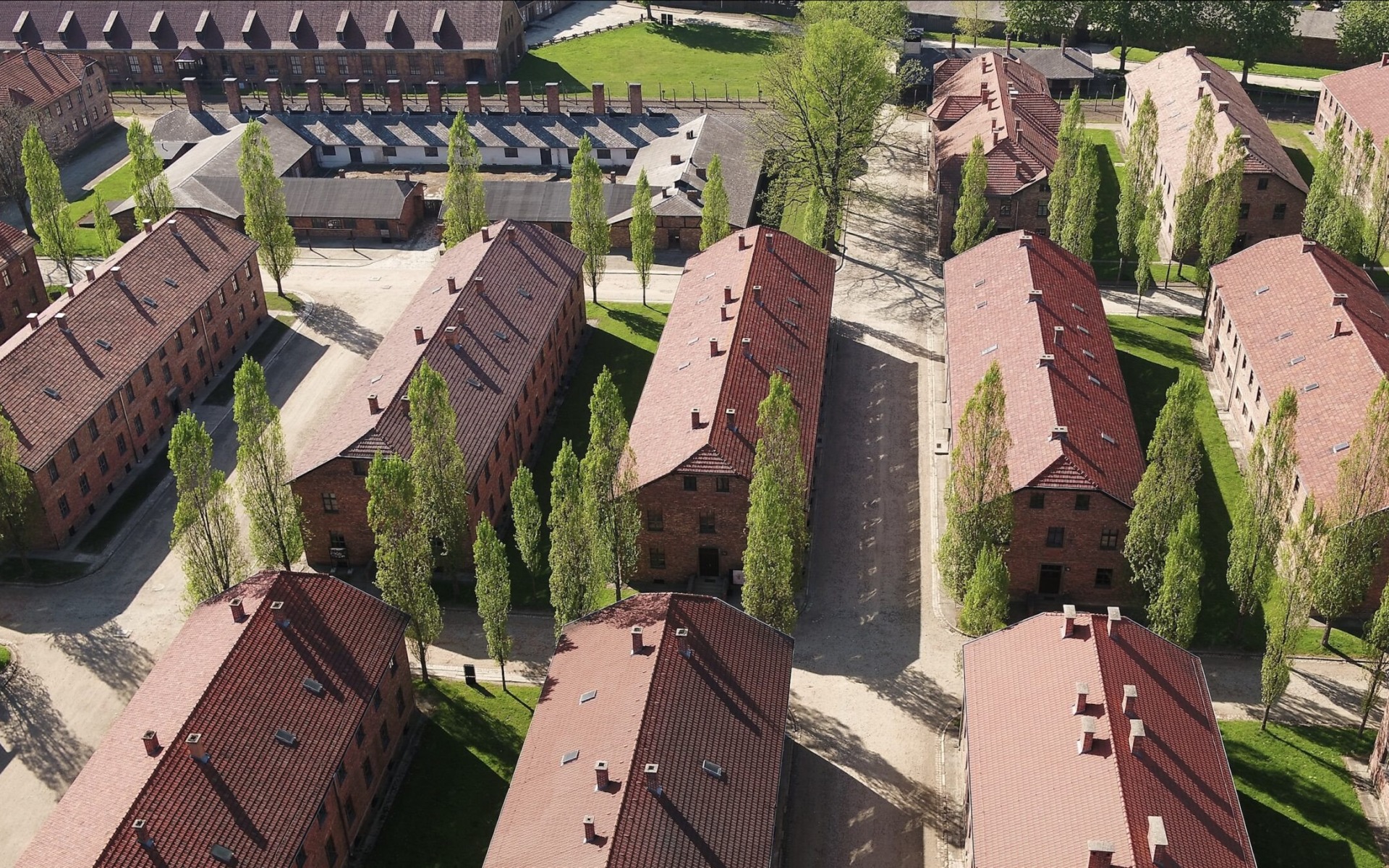 OŚWIĘCIM. Jak zakładano Muzeum Auschwitz