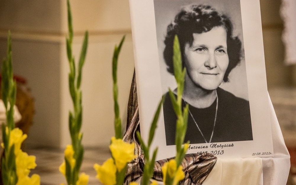 OŚWIĘCIM. Krzyż Małopolski dla wychowawcy i opiekuna młodzieży Antoniny Małysiak