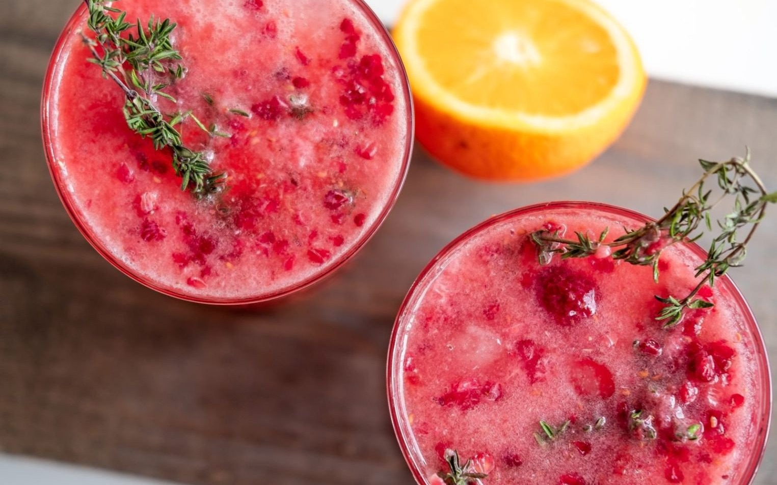 Witaminy A, C, D i E – źródła oraz ich ważny wpływ na organizm