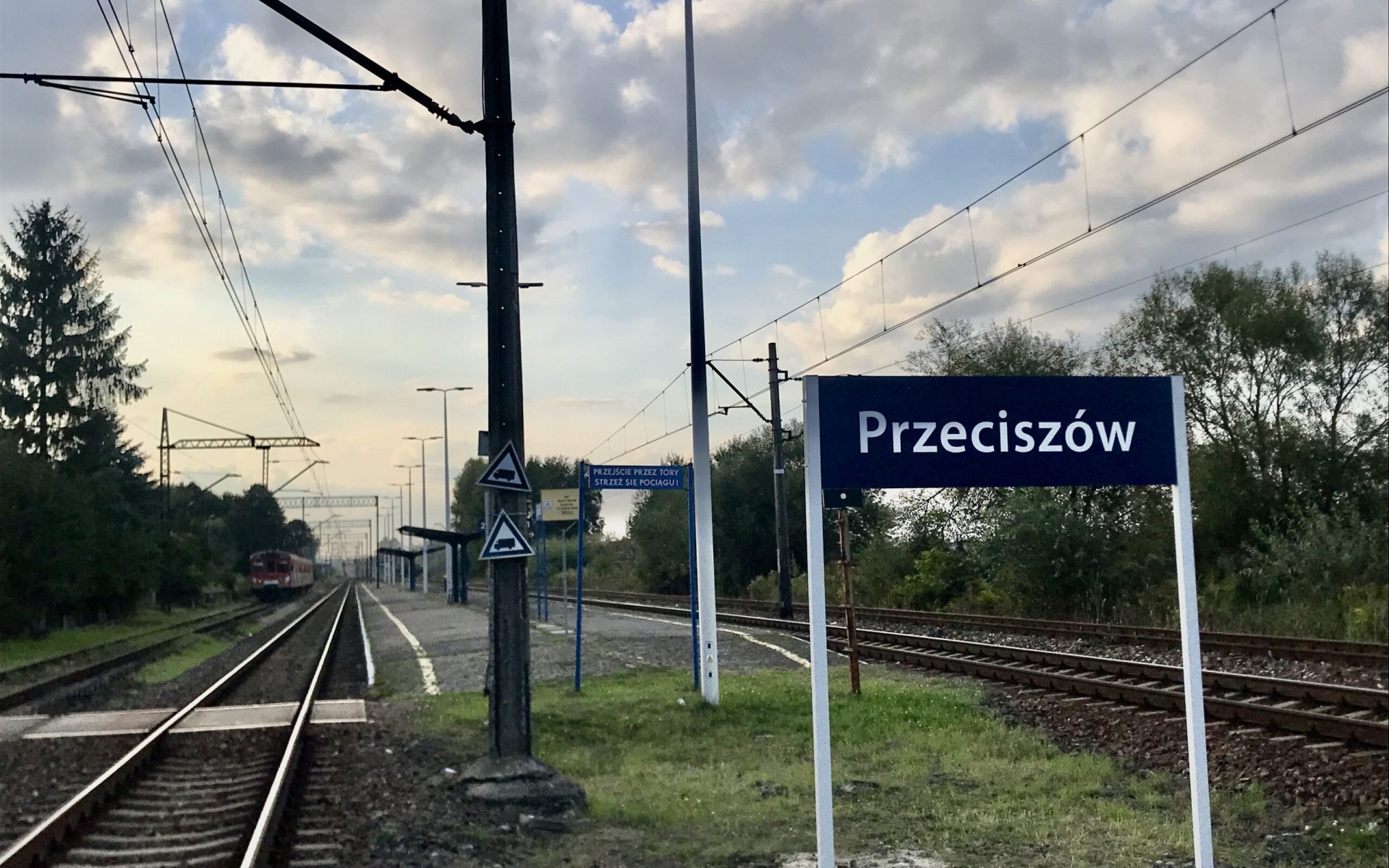 POWIAT. Od 1 października ruszyły pociągi Przeciszów – Zator – Kraków Główny