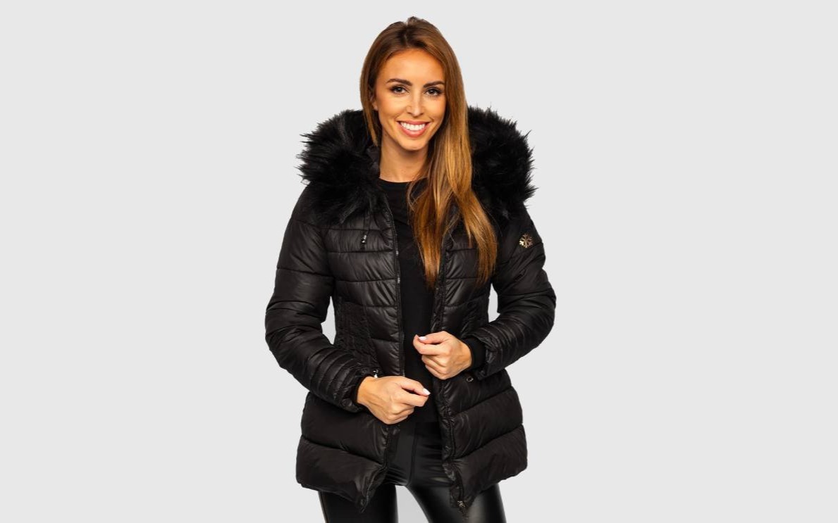 Błyszczące kurtki pikowane damskie – hit mody czy totalny kit?