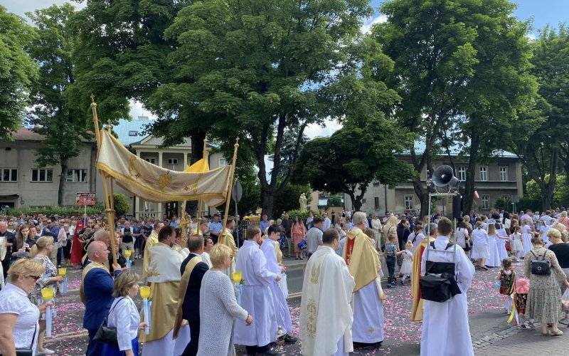 OŚWIĘCIM. Uroczystość Najświętszego Ciała i Krwi Chrystusa czyli Boże Ciało 2023 [ZDJĘCIA]