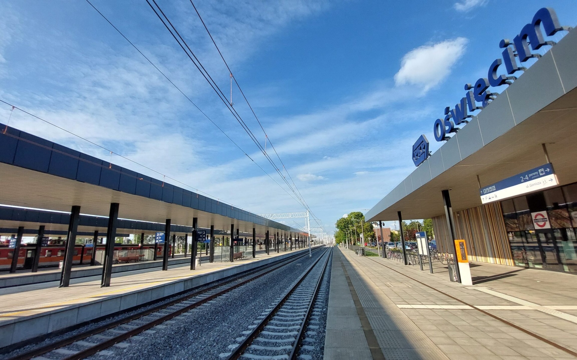 OŚWIĘCIM. Zakończyła się budowa czterech peronów na stacji kolejowej Oświęcim