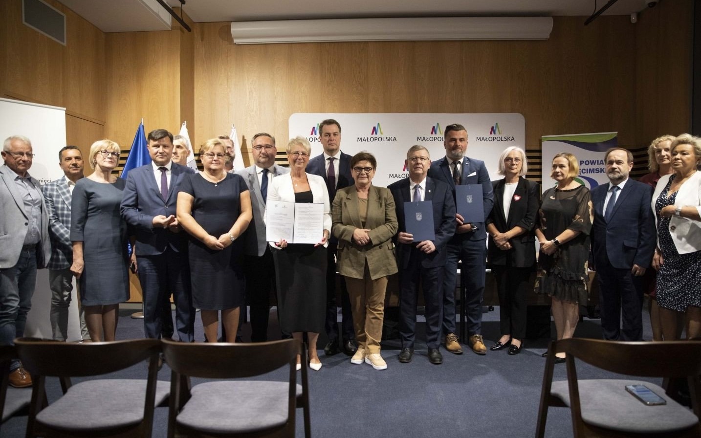 OŚWIĘCIM. Podpisanie umowy ws. przekazania Muzeum Pamięci Mieszkańców Ziemi Oświęcimskiej