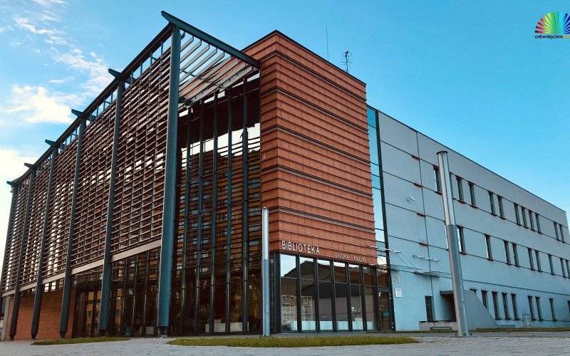 OŚWIĘCIM. „Historia pewnej znajomości” w ramach 75 lat działalności Miejskiej Biblioteki Publicznej