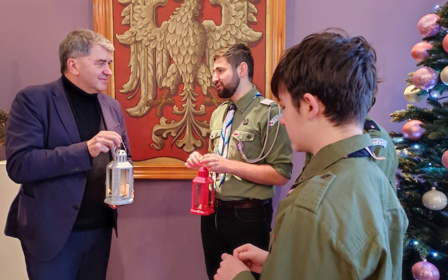 OŚWIĘCIM. Światełko Betlejemskie z Palestyny trafiło do Miasta Pokoju