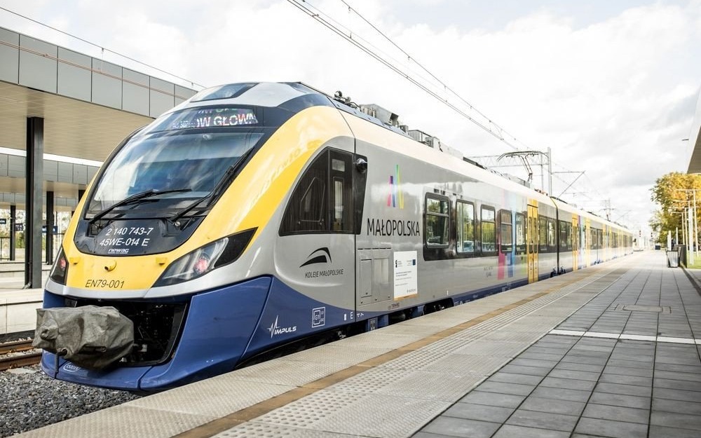 OŚWIĘCIM. Kolej przewiozła 20 mln pasażerów w Małopolsce w 2023 roku