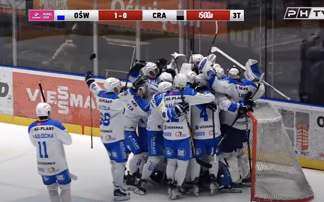 OŚWIĘCIM. Biało-niebieski horror z happy endem