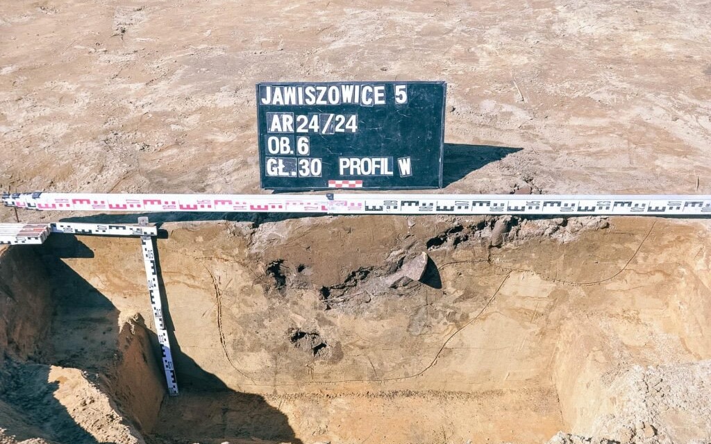 JAWISZOWICE. Archeologiczne odkrycia przy budowie S1 sprzed okresu od 7 do 10 tys. lat