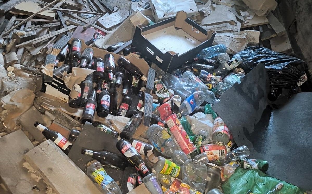 Policjanci interweniują w Osieku: Zaniedbane psy przejęte przez schronisko