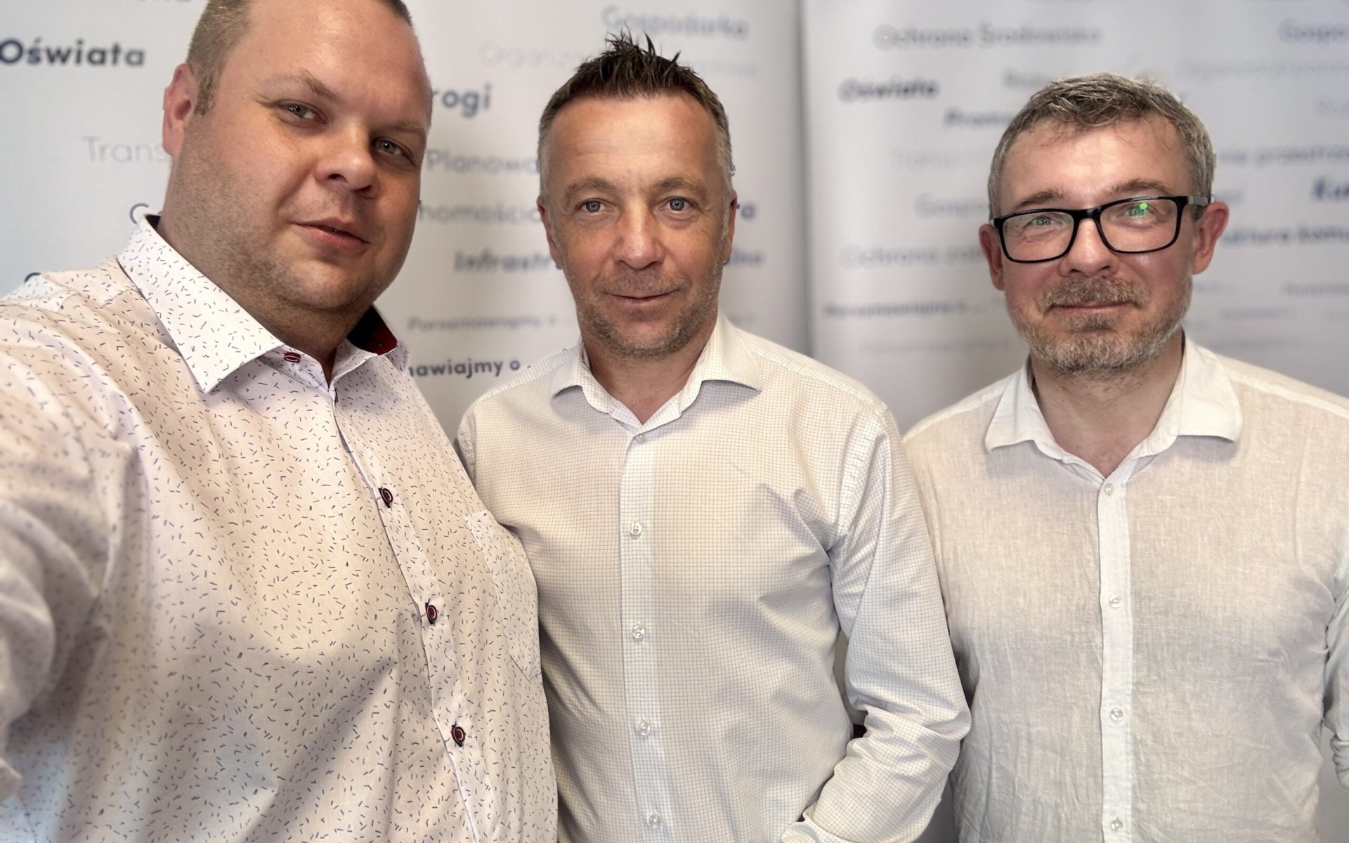 O szorstkiej przyjaźni, boiskach dla wszystkich i wesołym rynku