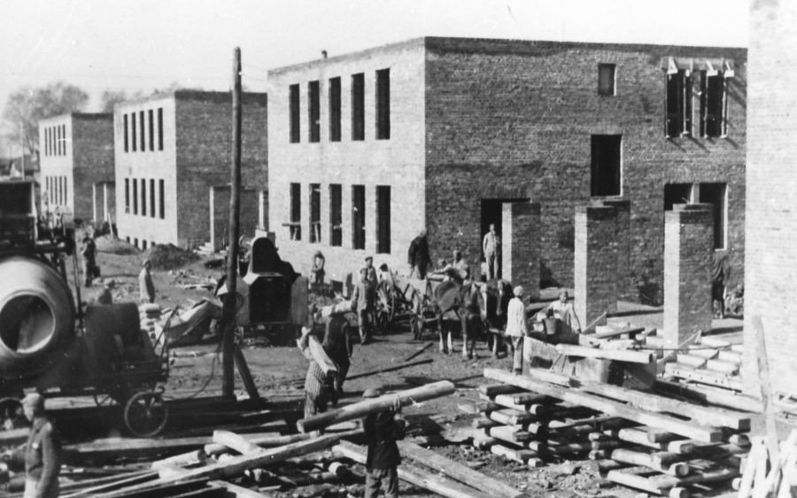 Nowa lekcja internetowa o zatrudnieniu więźniów w Auschwitz: Historia, fakty i realia obozowe