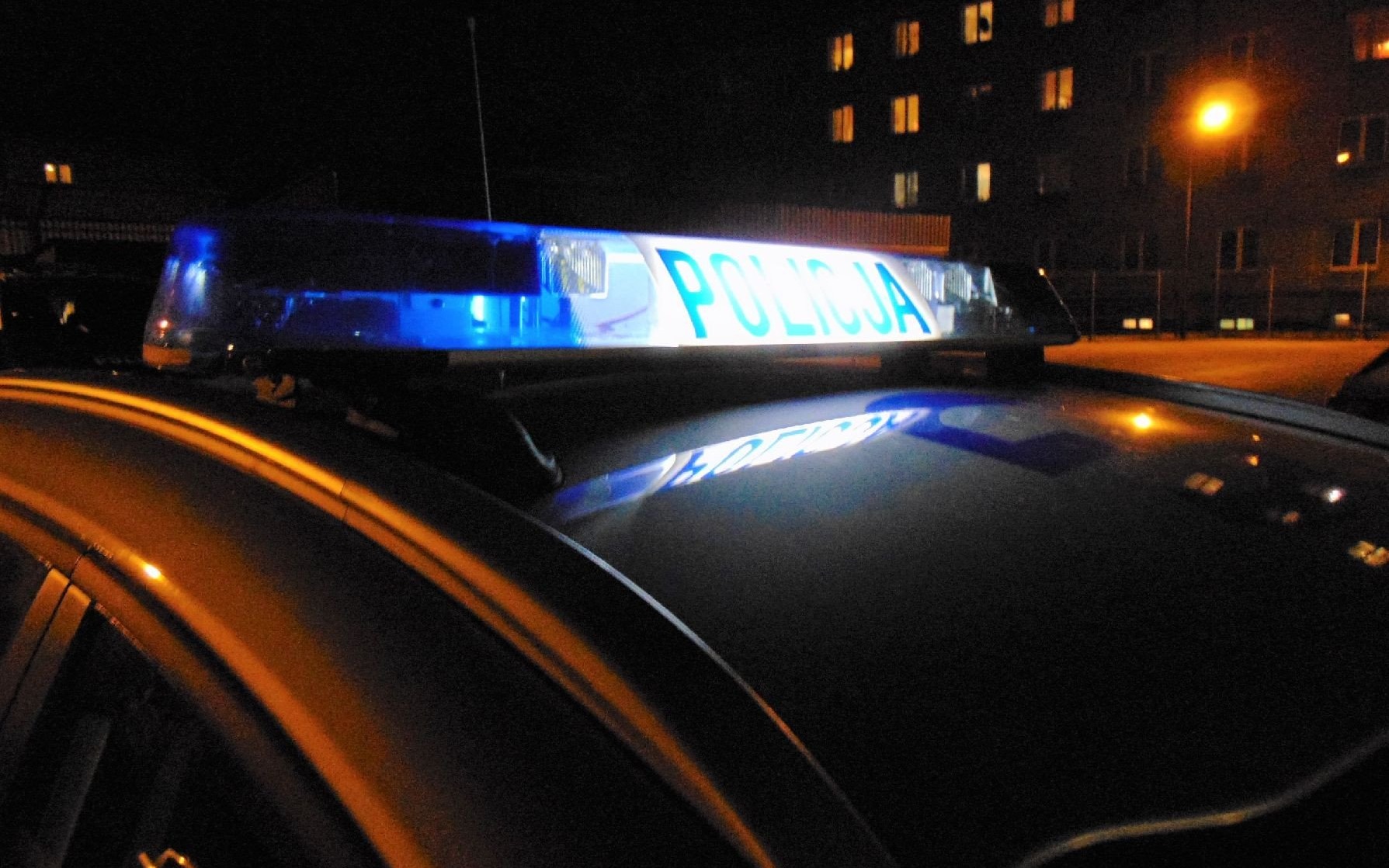 Policjanci z Kęt zatrzymali agresora: Użycie tasera i szybka akcja ratunkowa