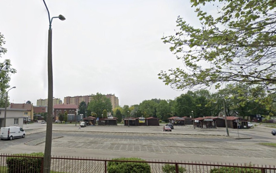 Kupcy i mieszkańcy w niepewności. Kiedy remont placu targowego w Oświęcimiu?