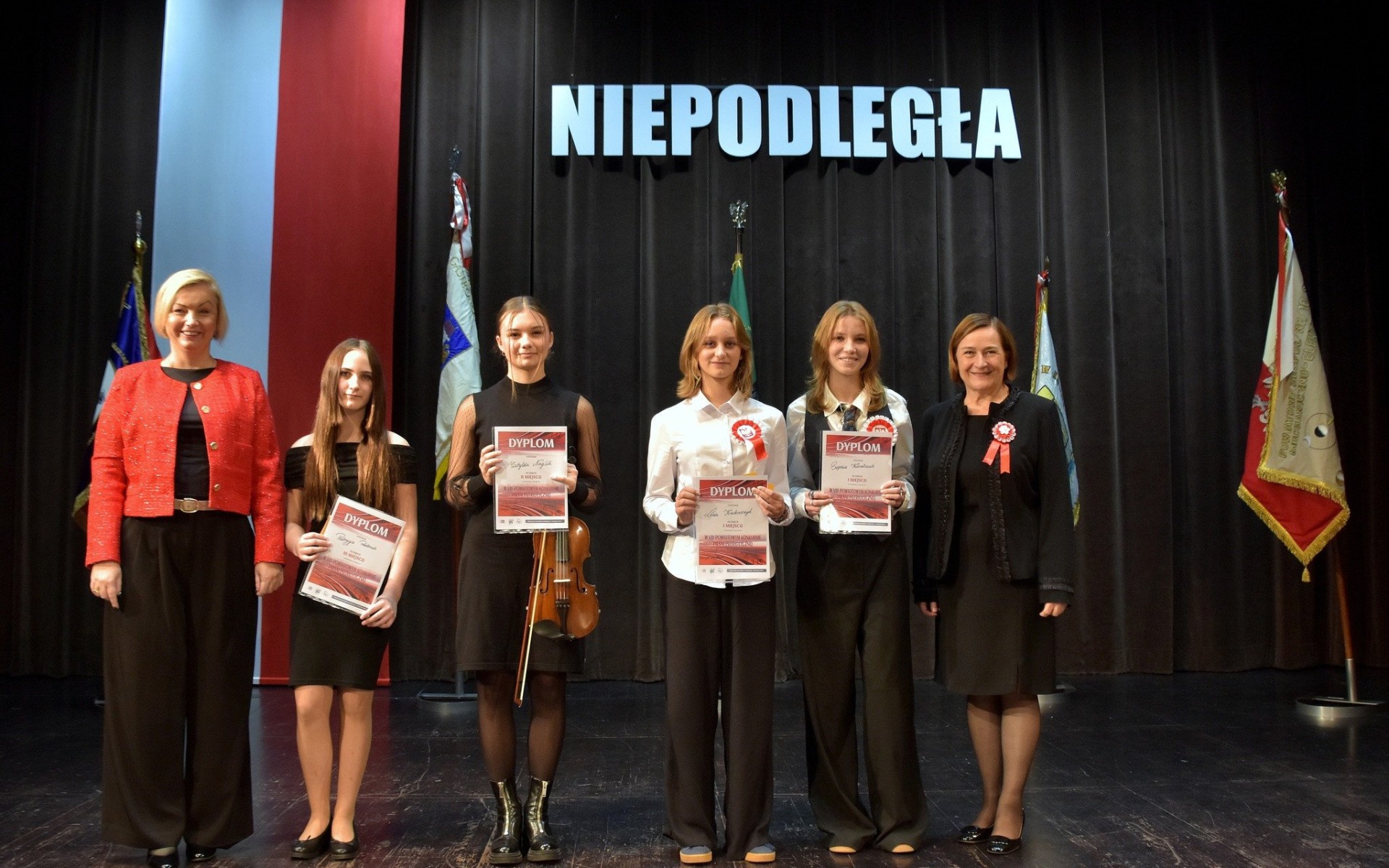 Patriotyzm w XXI wieku – wzruszające wystąpienia i niezwykłe talenty podczas uroczystości w OCK