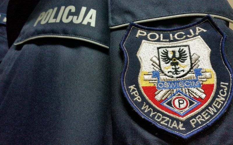 Nietrzeźwa matka z 3,2 promila alkoholu pod opieką dziecka – interwencja policji w Brzeszczach
