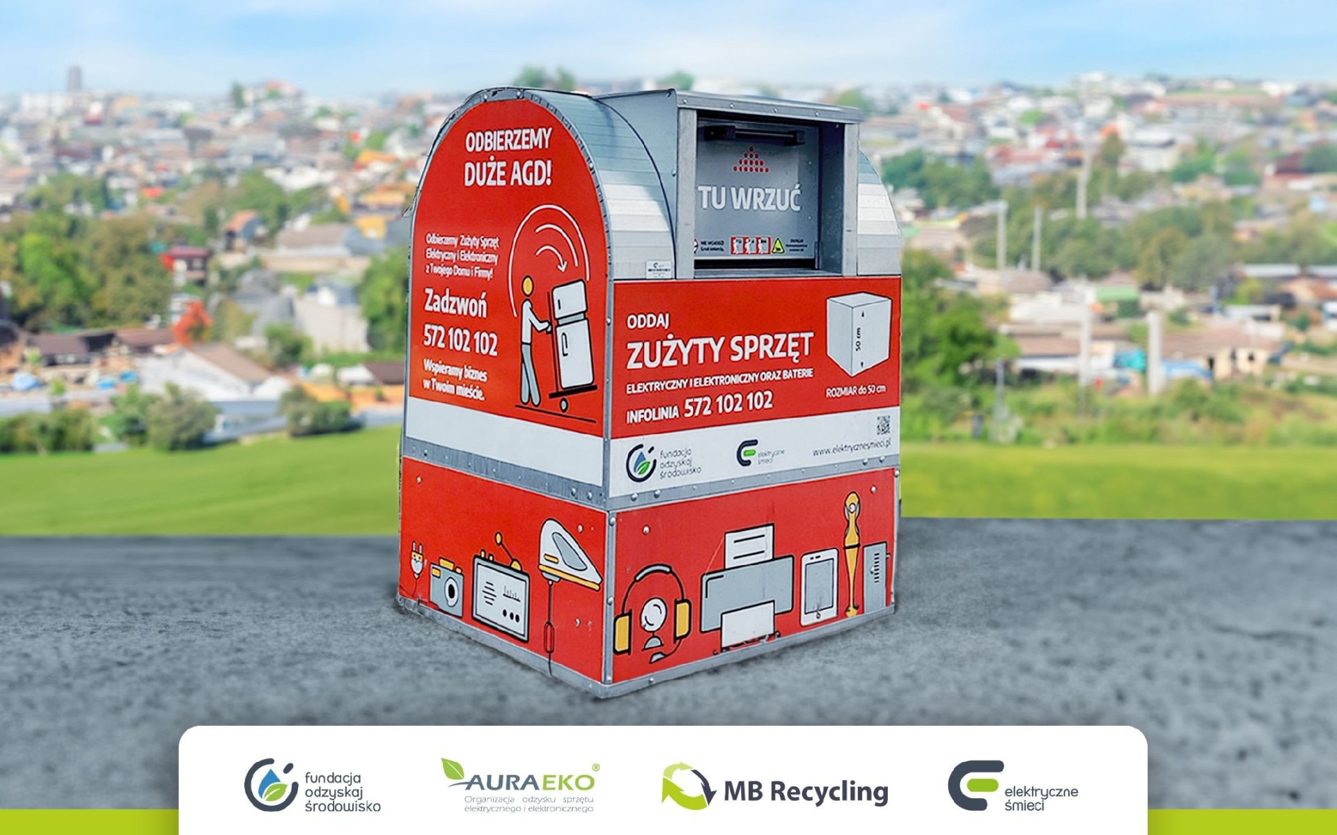 Czerwone pojemniki na elektrośmieci w Oświęcimiu – praktyczne rozwiązanie w zasięgu ręki