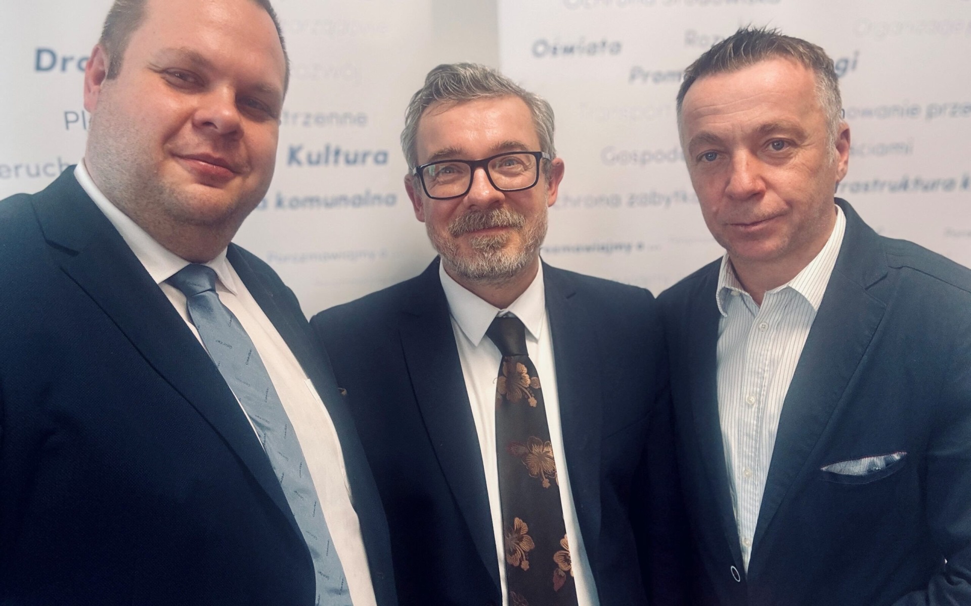 Podsumowanie i życzenia. Polujemy na wydarzenia roku w Porozmawiajmy.O