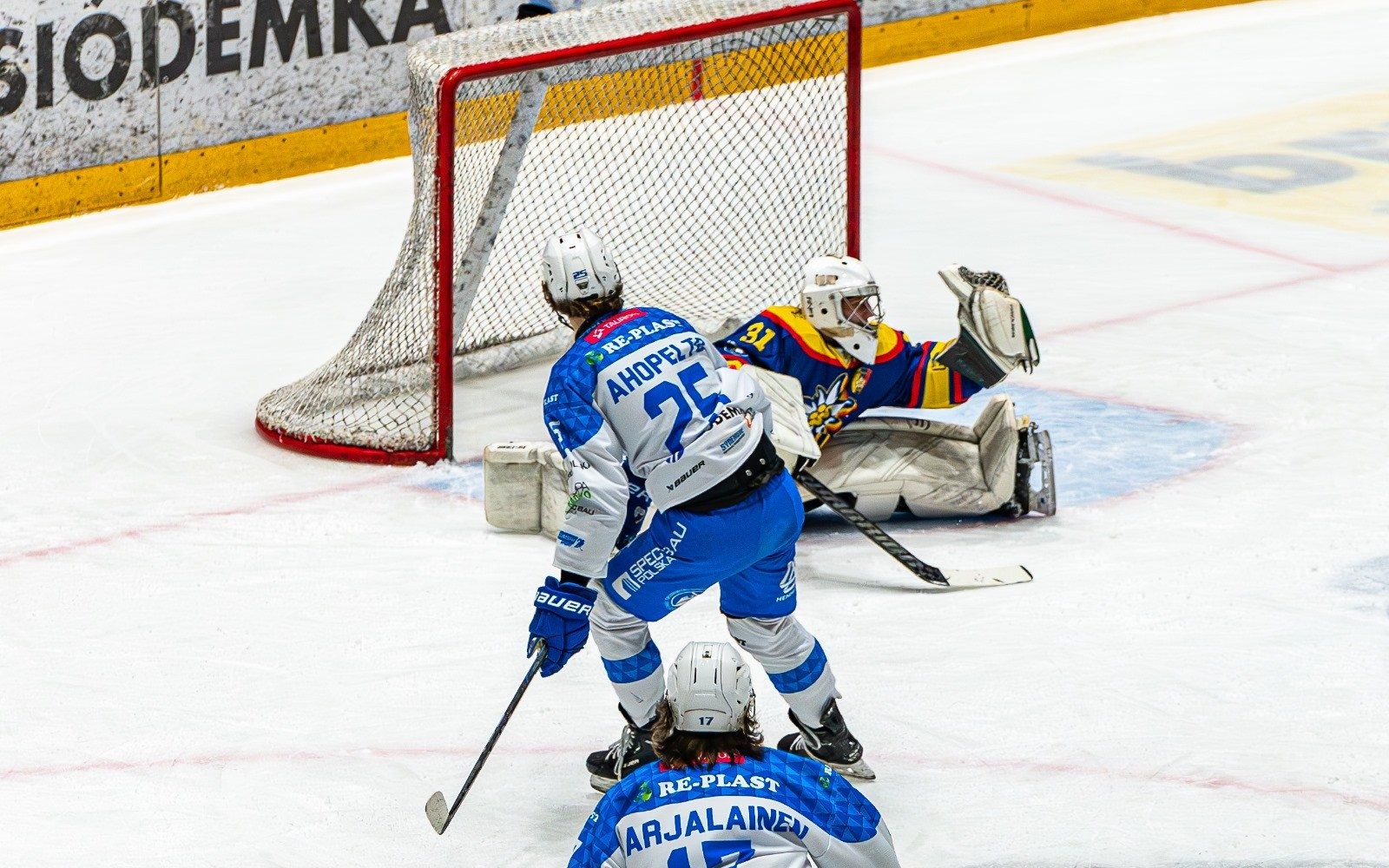 Re-Plast Unia Oświęcim demoluje Podhale Nowy Targ 6:0