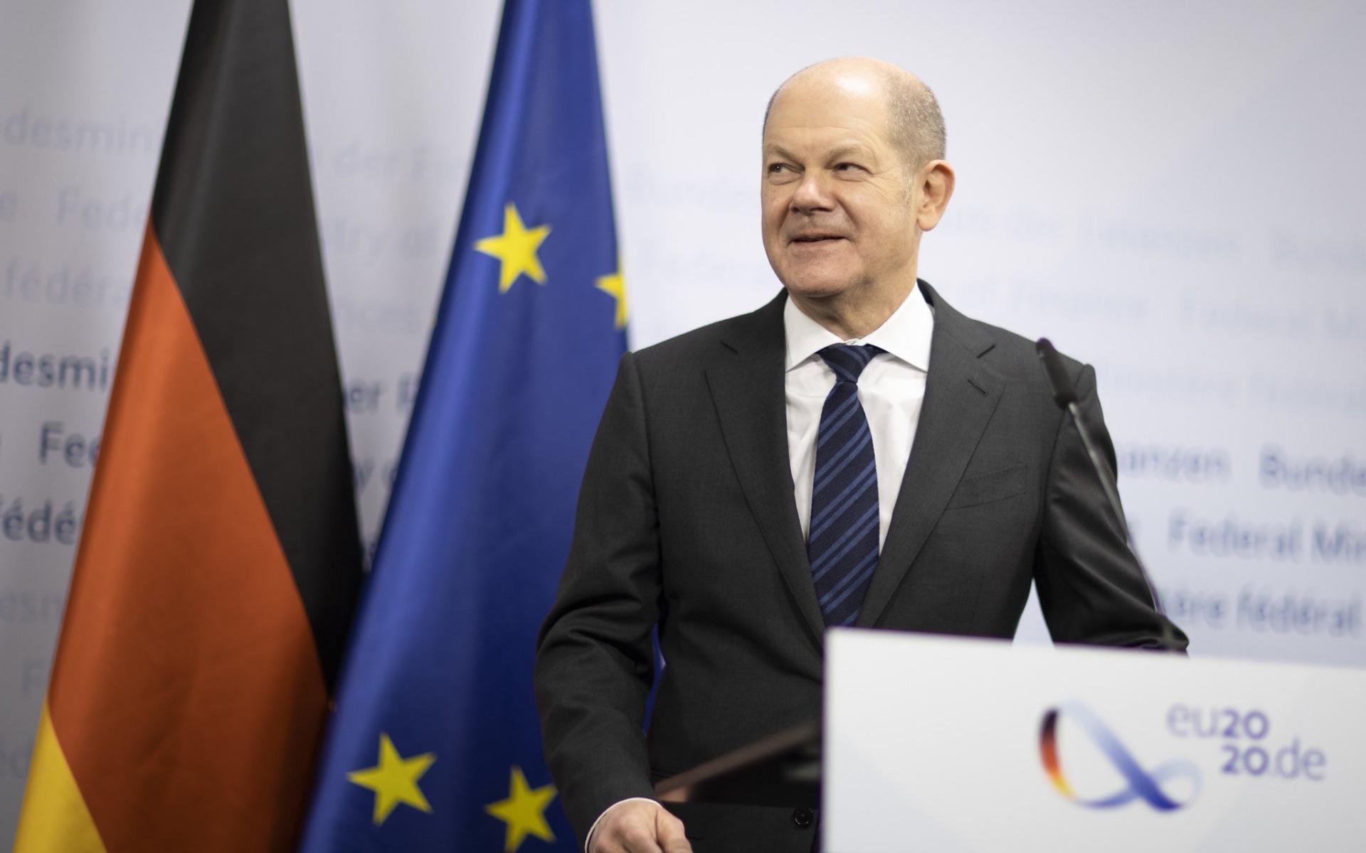 Niemcy lecą do Auschwitz. Dwa samoloty, dużo polityków i garstka ocalałych z holokaustu