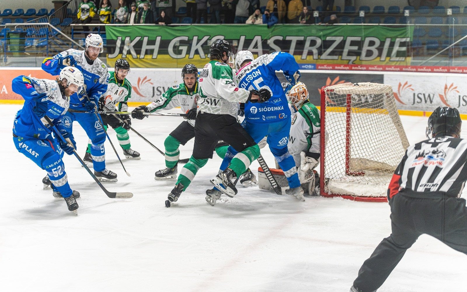 Druzgocąca porażka Unii Oświęcim w Jastrzębiu. JKH GKS rozbił biało-niebieskich 9:3!