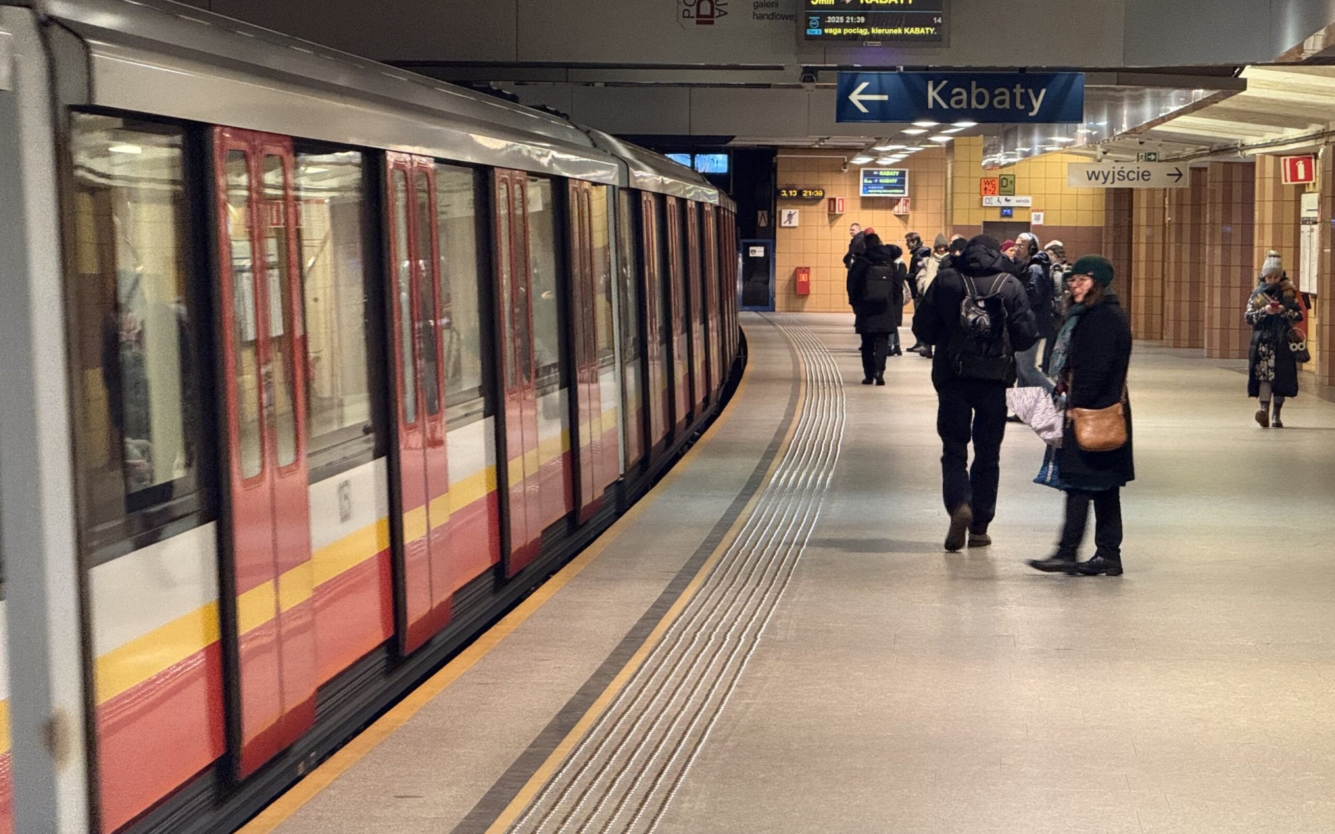 Budowa metra w Krakowie opóźniona! Decyzja środowiskowa nadal w rękach prezydenta Oświęcimia