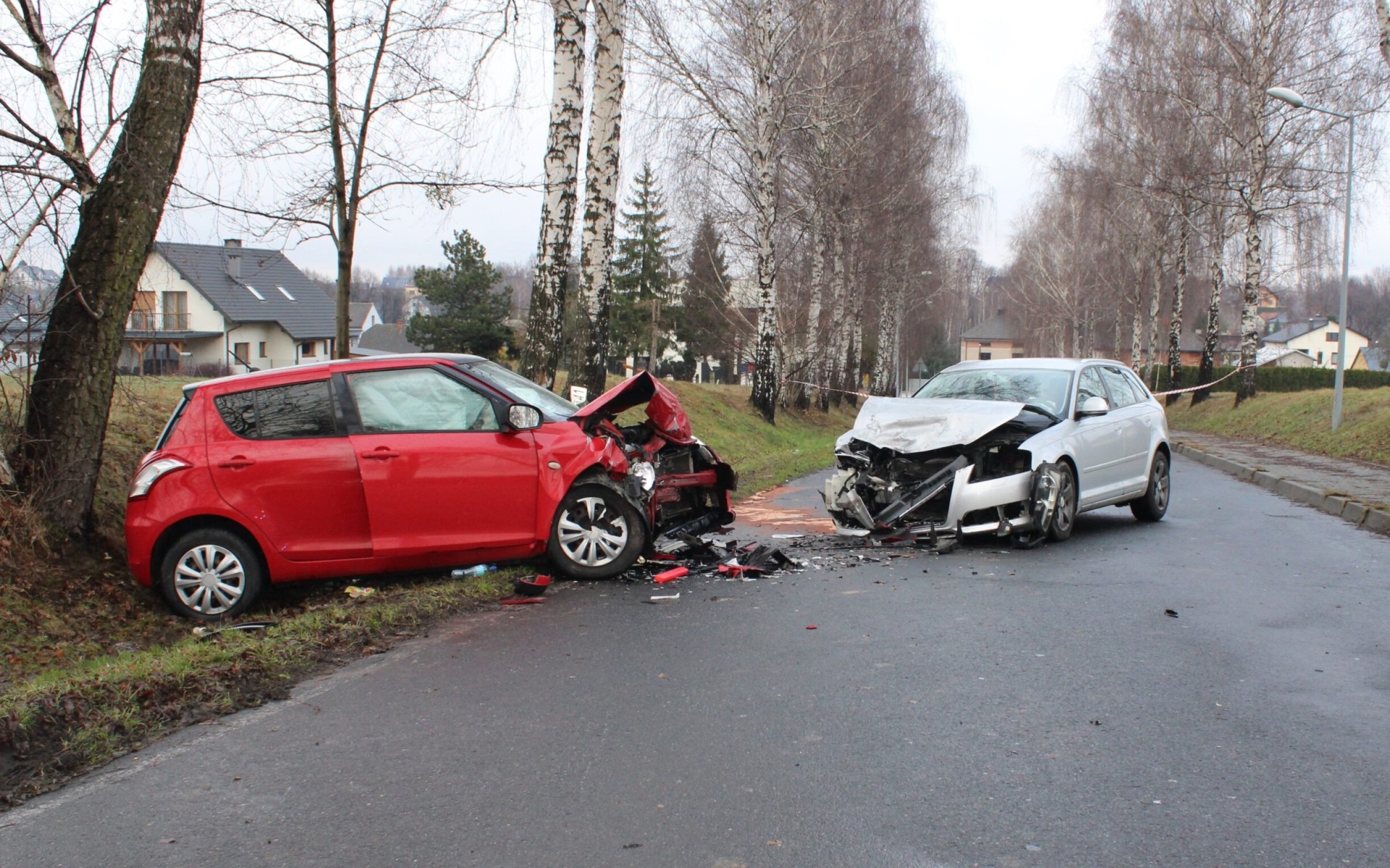 Czołowe zderzenie w Malcu! Trzy osoby ranne, w tym nastolatkowie – służby ratunkowe w akcji!