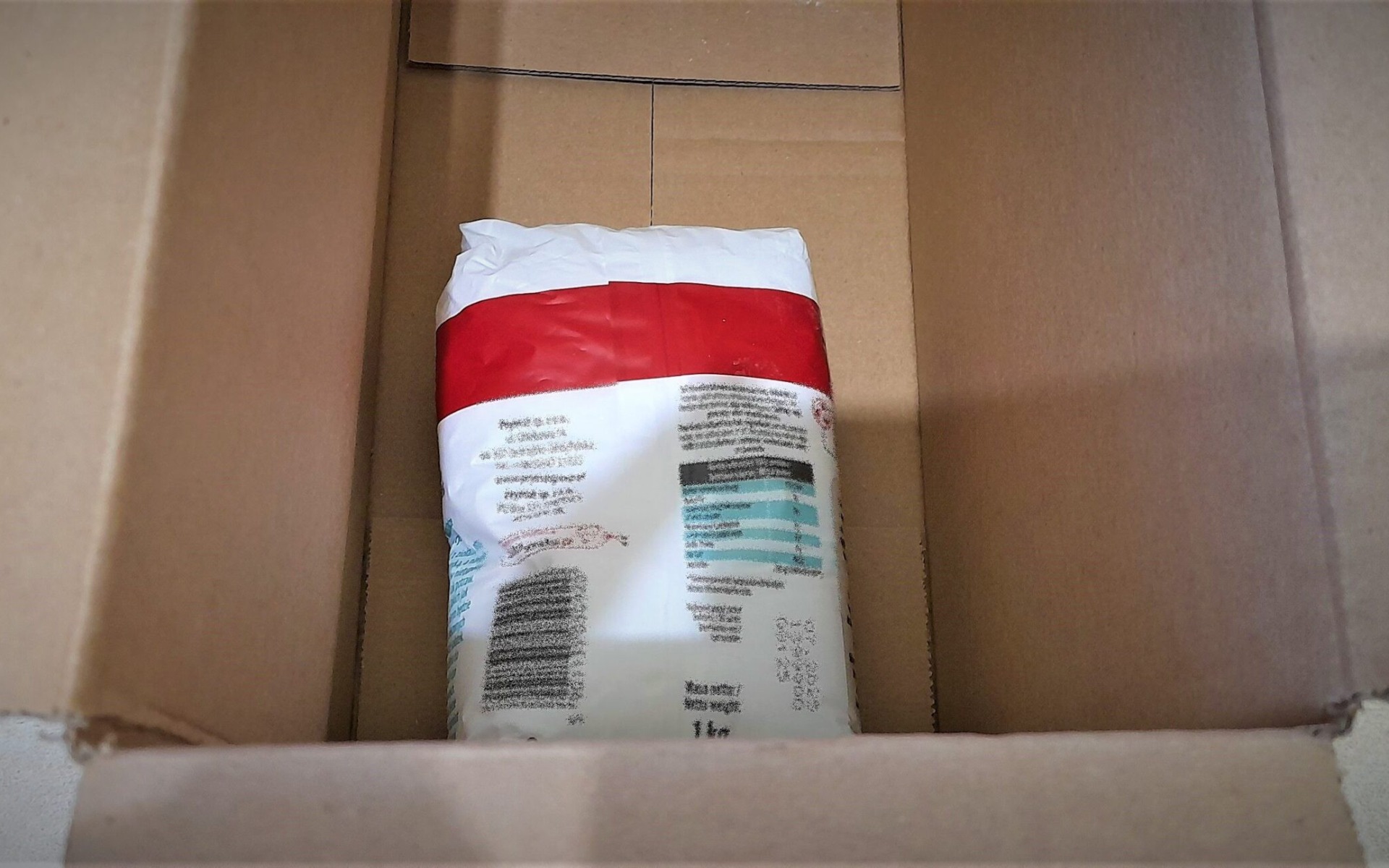 Zamiast klucza udarowego otrzymał… kilogram soli! Mieszkaniec Brzeszcz ofiarą oszustwa internetowego