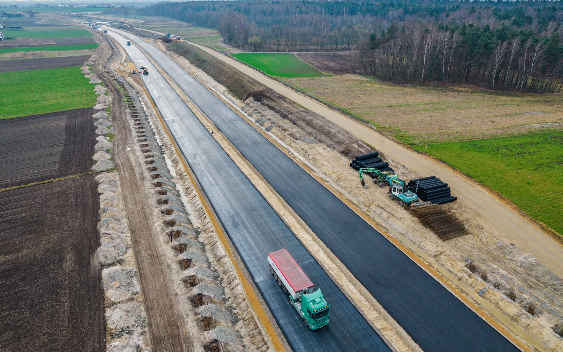 S1 nabiera kształtów! Zobacz najnowsze zdjęcia z budowy węzła Bieruń i obwodnicy