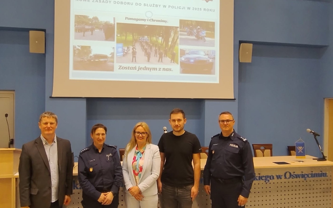 Policjanci z Oświęcimia zachęcają studentów do służby! Czy to idealna ścieżka kariery?
