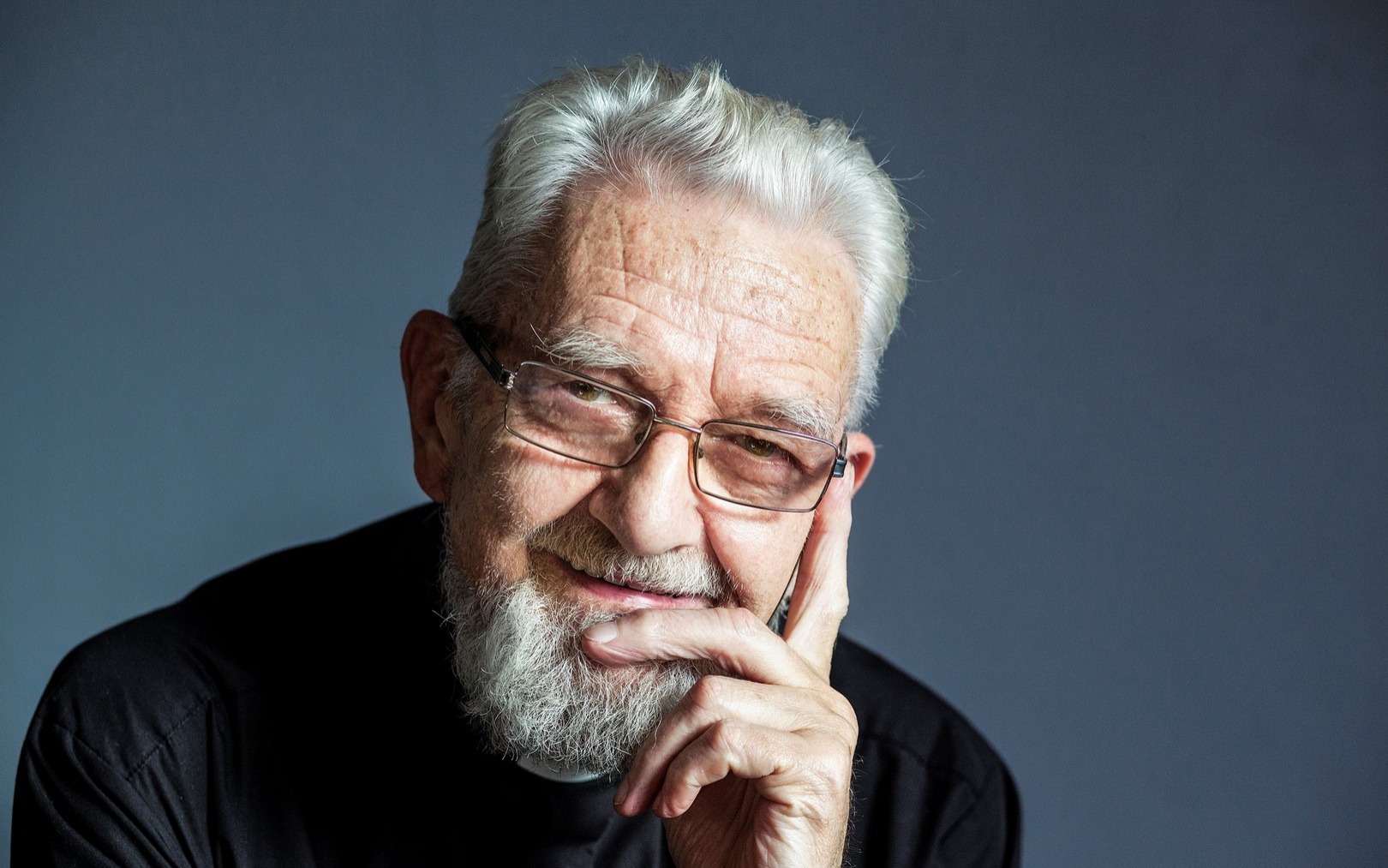 Odsłonią mural z ikoną wolności słowa! Tak Oświęcim uczci 90. urodziny ks. Adama Bonieckiego