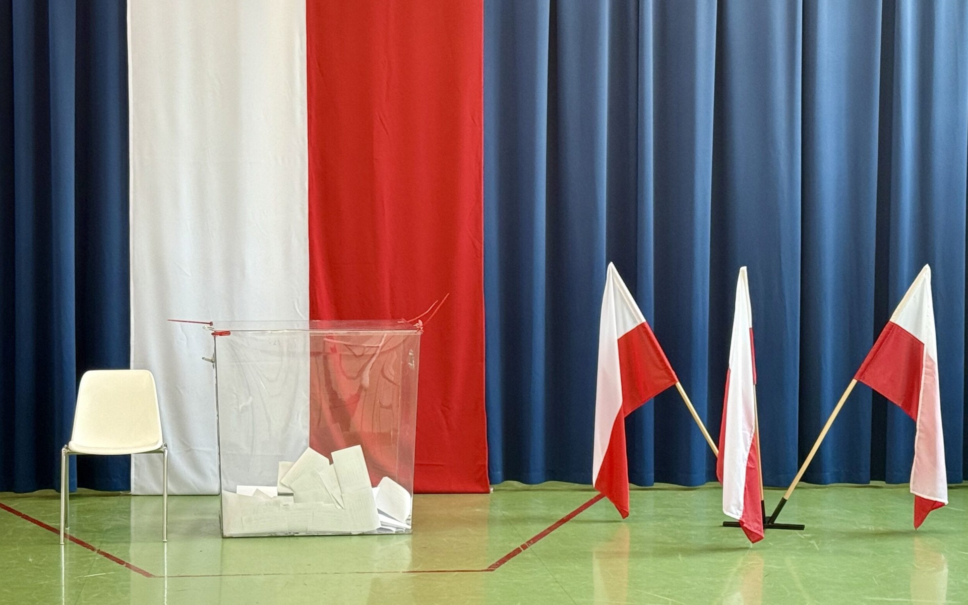 Nawrocki kontra Trzaskowski. Oświęcim głosuje w drugiej turze wyborów prezydenckich! Stawka jest ogromna