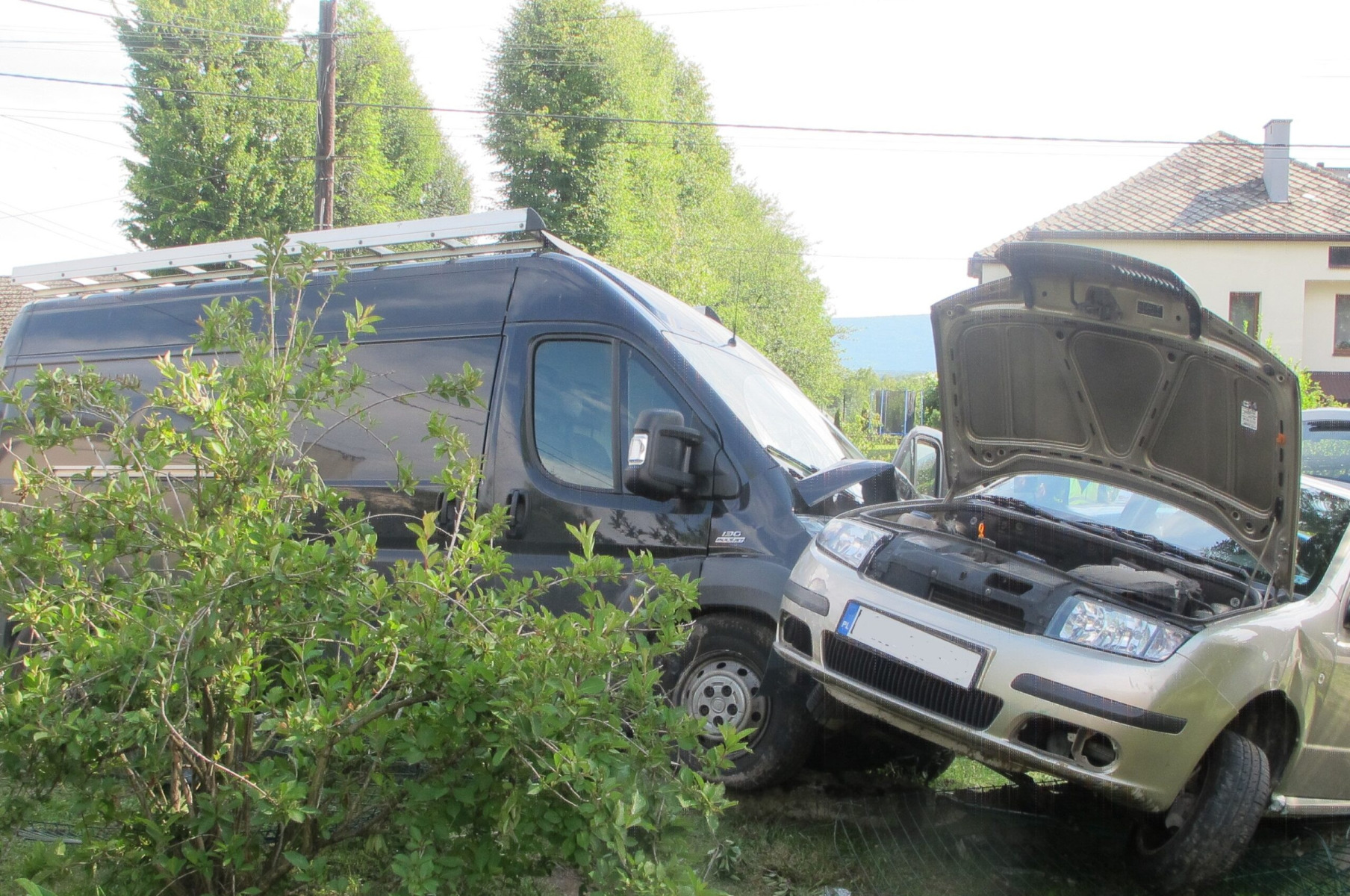 Groźny wypadek w Witkowicach. Kobieta w szpitalu, trwa śledztwo