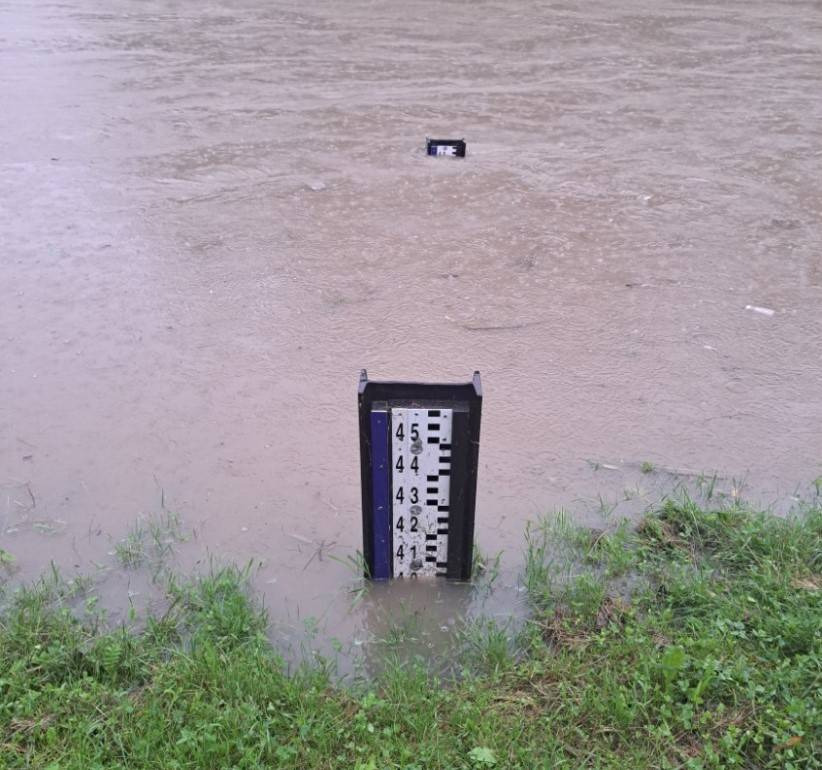 Stan pogotowia przeciwpowodziowego w Oświęcimiu. Poziom Soły rośnie