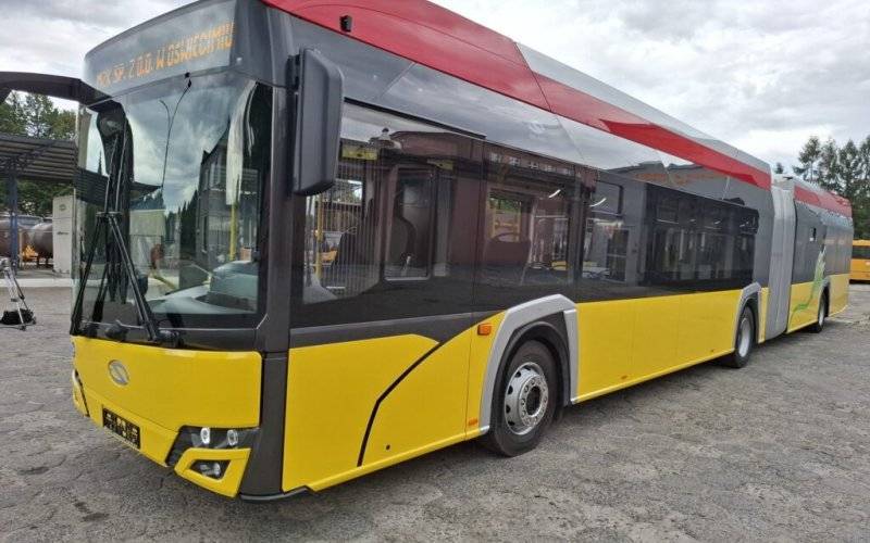 Nowy autobus elektryczny w Oświęcimiu. Przegubowy „elektryk” przejeżdża 400 km bez ładowania