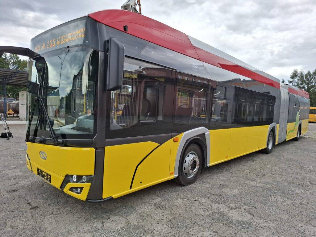 Nowy autobus elektryczny w Oświęcimiu. Przegubowy „elektryk” przejeżdża 400 km bez ładowania