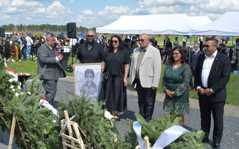 81 lat temu Niemcy zamordowali 4,3 tys. Romów w Auschwitz. Rocznica Zagłady Sinti i Romów