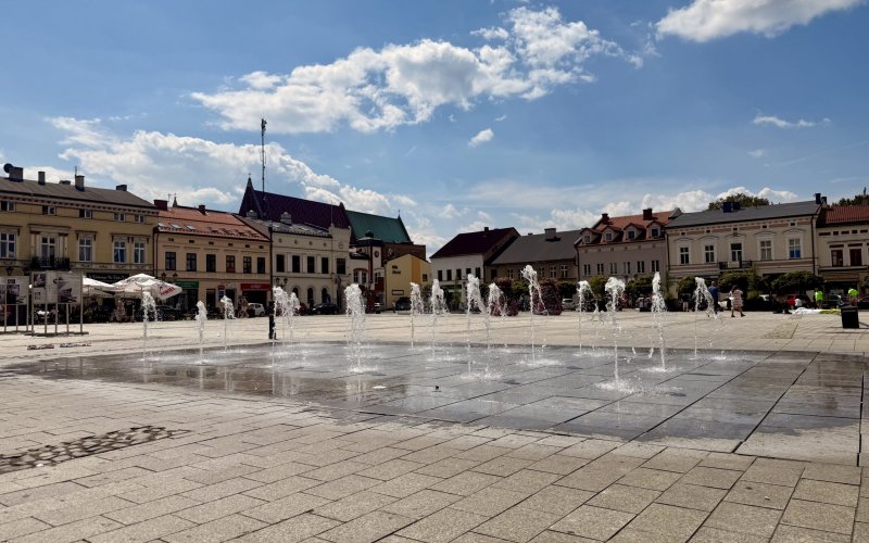 Małopolska w ogniu słońca! Oświęcim w strefie upałów do 34°C – sprawdź, jak się chronić